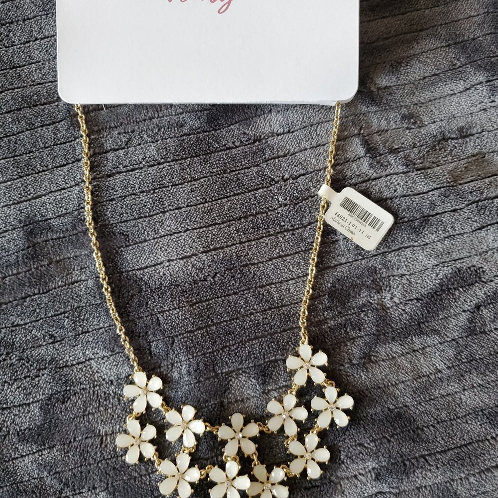 flower necklace